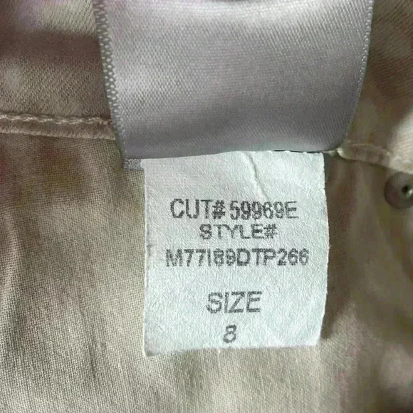 NYDJ Pattern Ankle Jeans in Cream/White Size 8 EUC - Picture 9 of 11